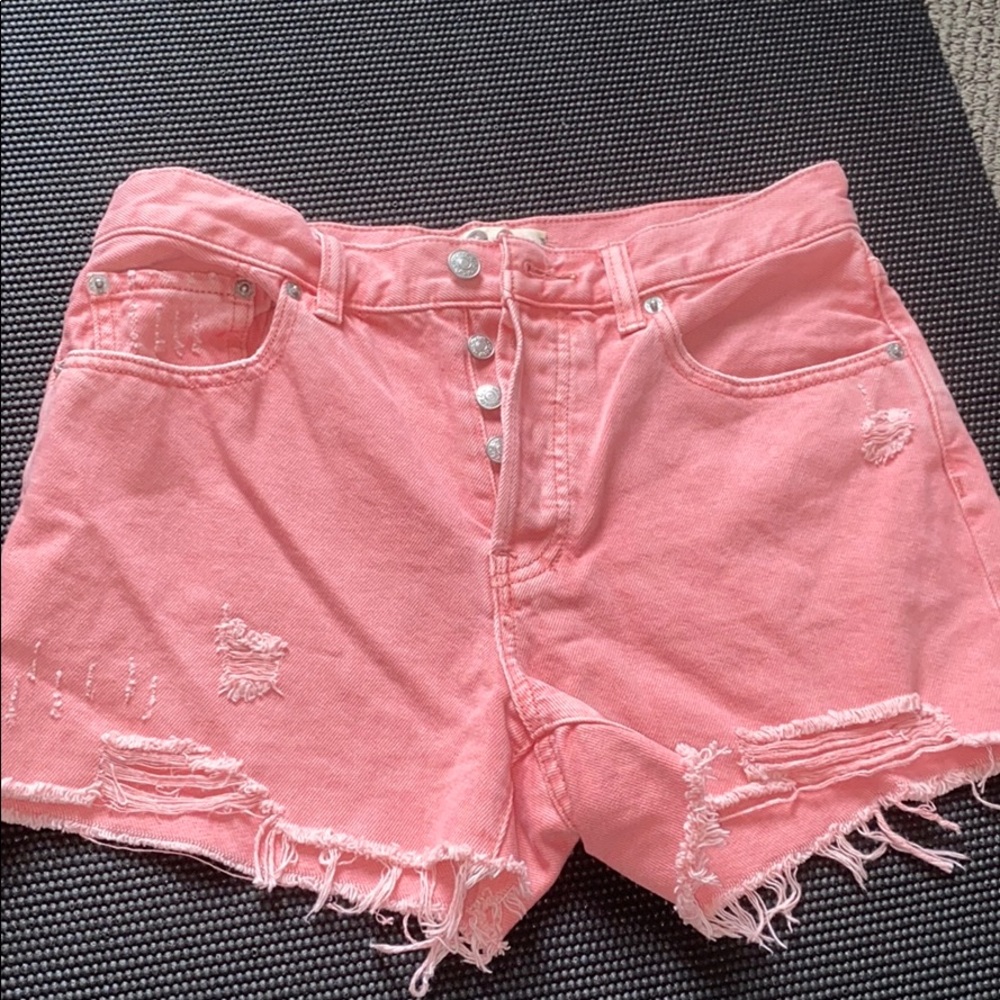 Super cute high waisted jean shorts